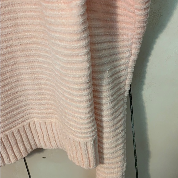 Brand new mock Hynek cross sleeve knit sweater - Picture 4 of 4